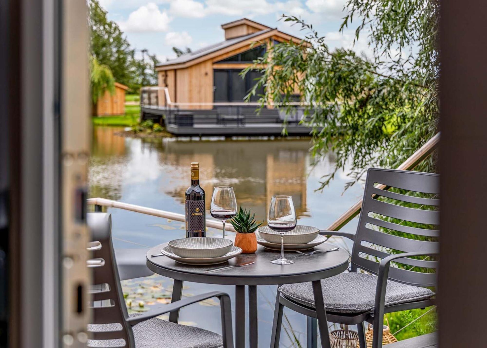 Woad Mill Lakeside Lodges Boston Exteriör bild